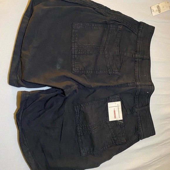 Anthropologie size 25 the wanderer shorts. Carbon/black color - Picture 9 of 9